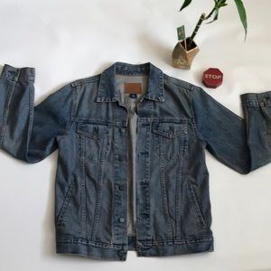 GAP Premium jean jacket size m natural color